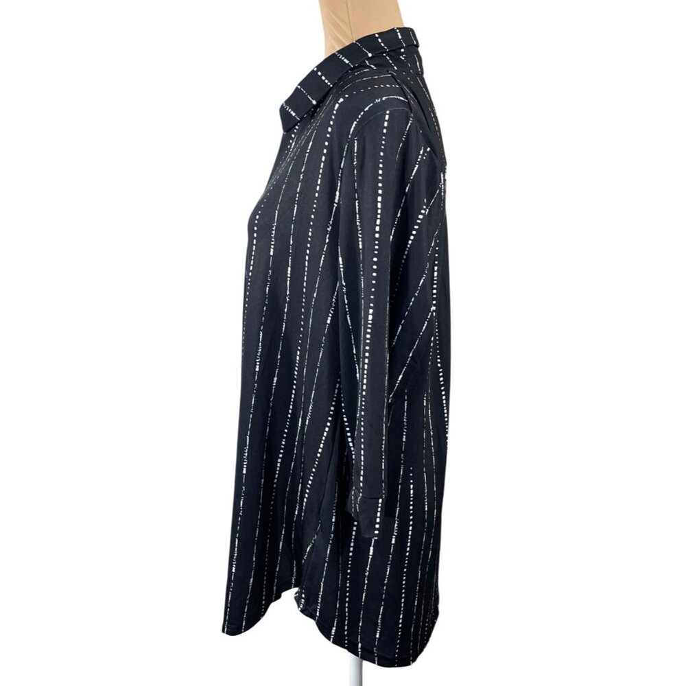 Bulotus Top Shirt Blue Black Print Size 2XL V-Neck Collared Womens - Picture 2 of 6